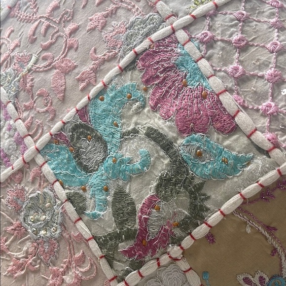 Handmade HD Buttercup Patchwork Throw Pillow Case - 16x16 - Picture 3 of 5